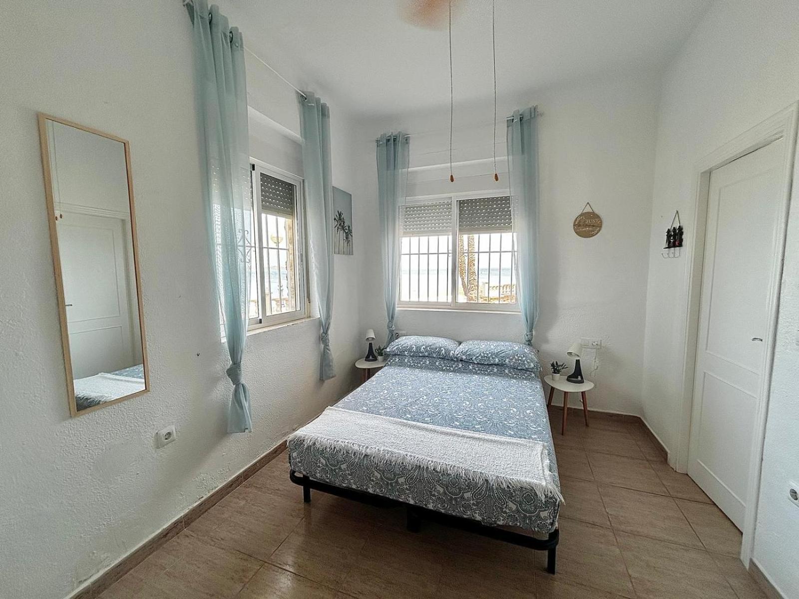 Apartamento Mar Menor, Los Urrutias - Beachfront Apartment With Patio Under New Management Since July 2024 Cartagena Eksteriør billede