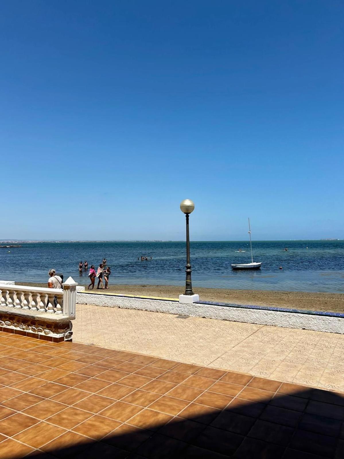 Apartamento Mar Menor, Los Urrutias - Beachfront Apartment With Patio Under New Management Since July 2024 Cartagena Eksteriør billede